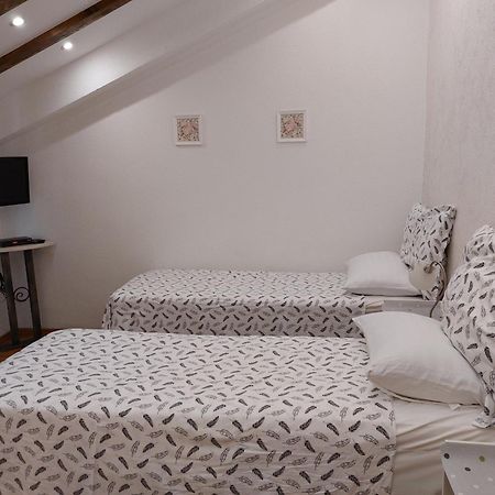 Apt Lavender On Nincevica St- 1 Bedroom Apt 5 Min To The Old Town Of Split Kültér fotó
